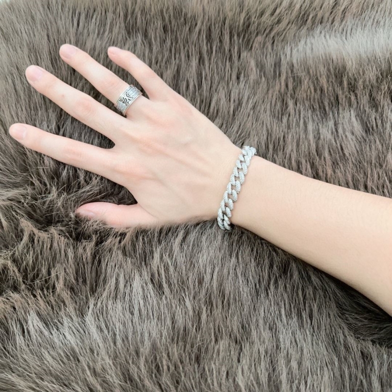 T*f*ny bracelets